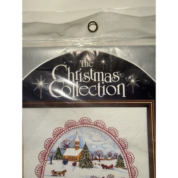 Paragon Needlecraft Kit Christmas Collection Peace on Earth Stitchery Picture - Picture 4 of 7